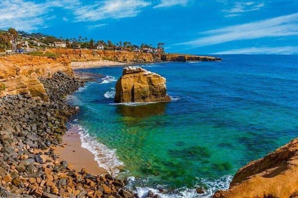 Nautical Point Loma Getaway - 7 Mins To Airport Holiday home
